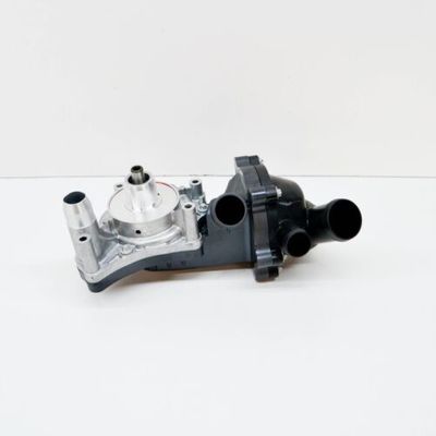 Audi A8 4H D4 Water Pump Assembly 079121013T مضخة مياه المحرك