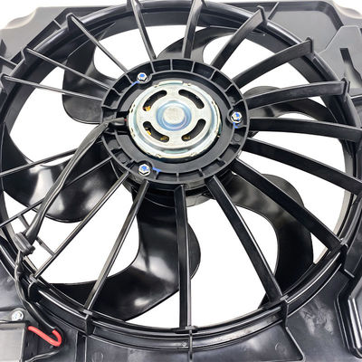 مروحة التبريد السيارات 600W / مروحة تبريد السيارات لجيب رانجر JK 2007 OE رقم 55056642AD